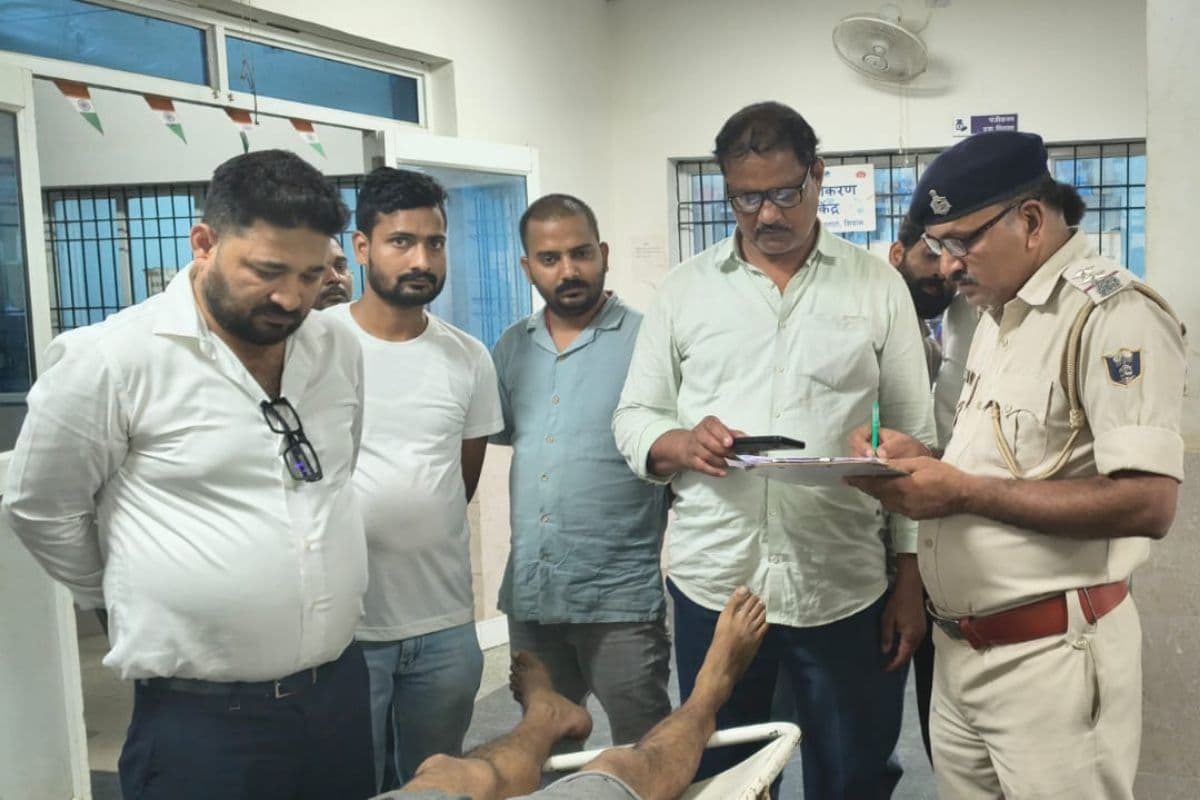 फ्रिज हटाने के दौरान करंट लगने से युवक की मौत, अस्पताल पहुंचने से पहले दम तोड़ा