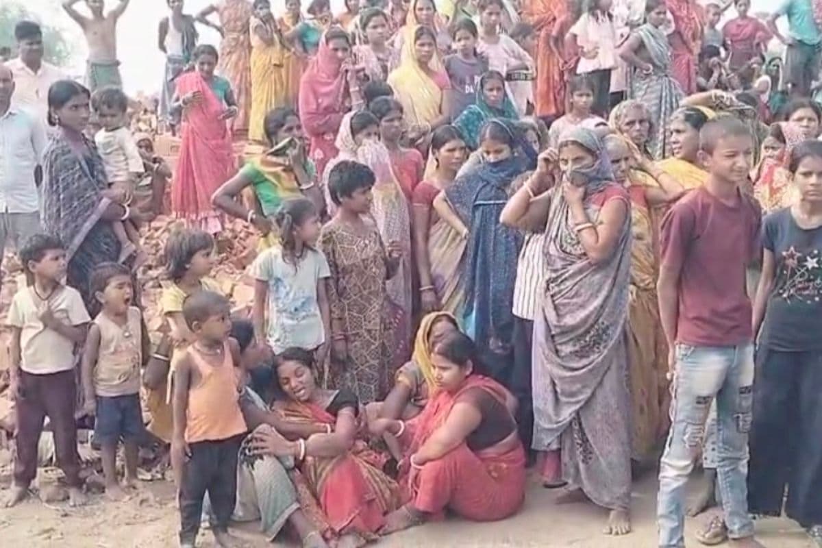 नवादा में 13 साल के छात्र का शव बरामद, ईंट भट्ठा के पास प्लास्टिक में छिपाकर रखा मिला शव
