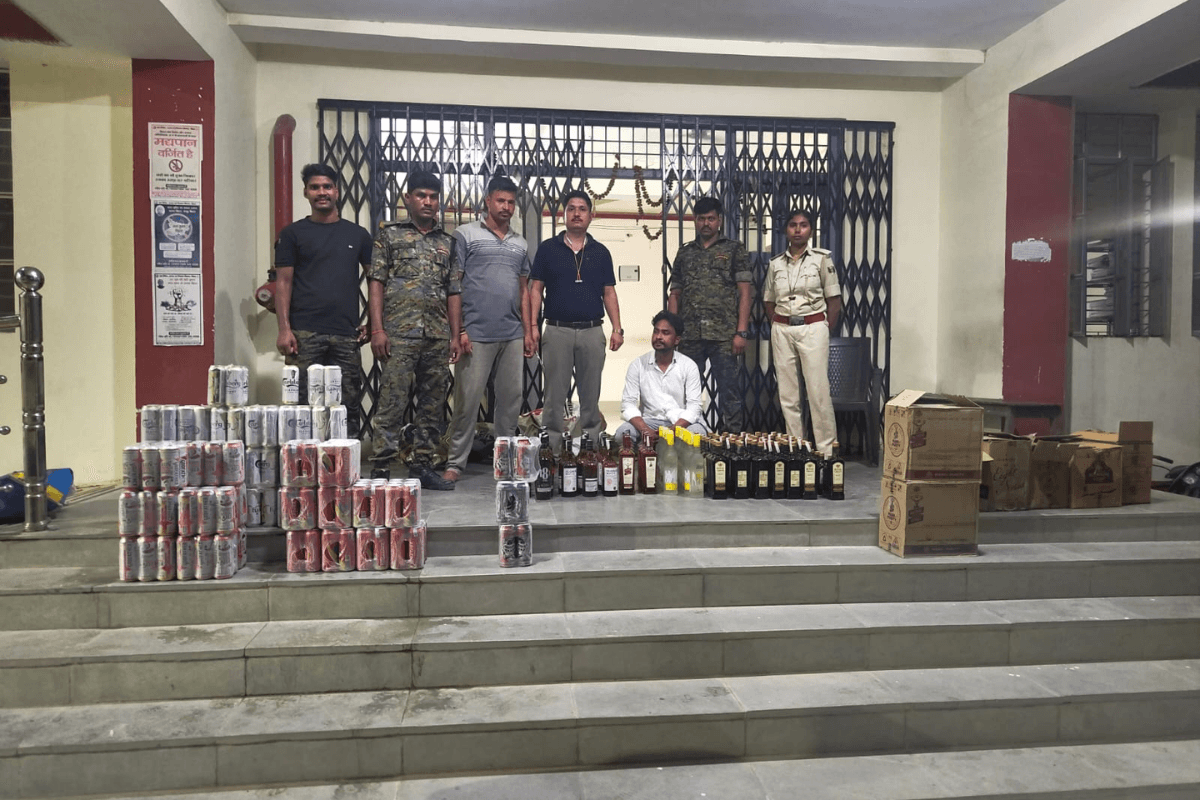 नवादा के रजौली में फ्रिज से निकली 254 लीटर विदेशी शराब; अनोखे ढंग से करता था होम डिलीवरी