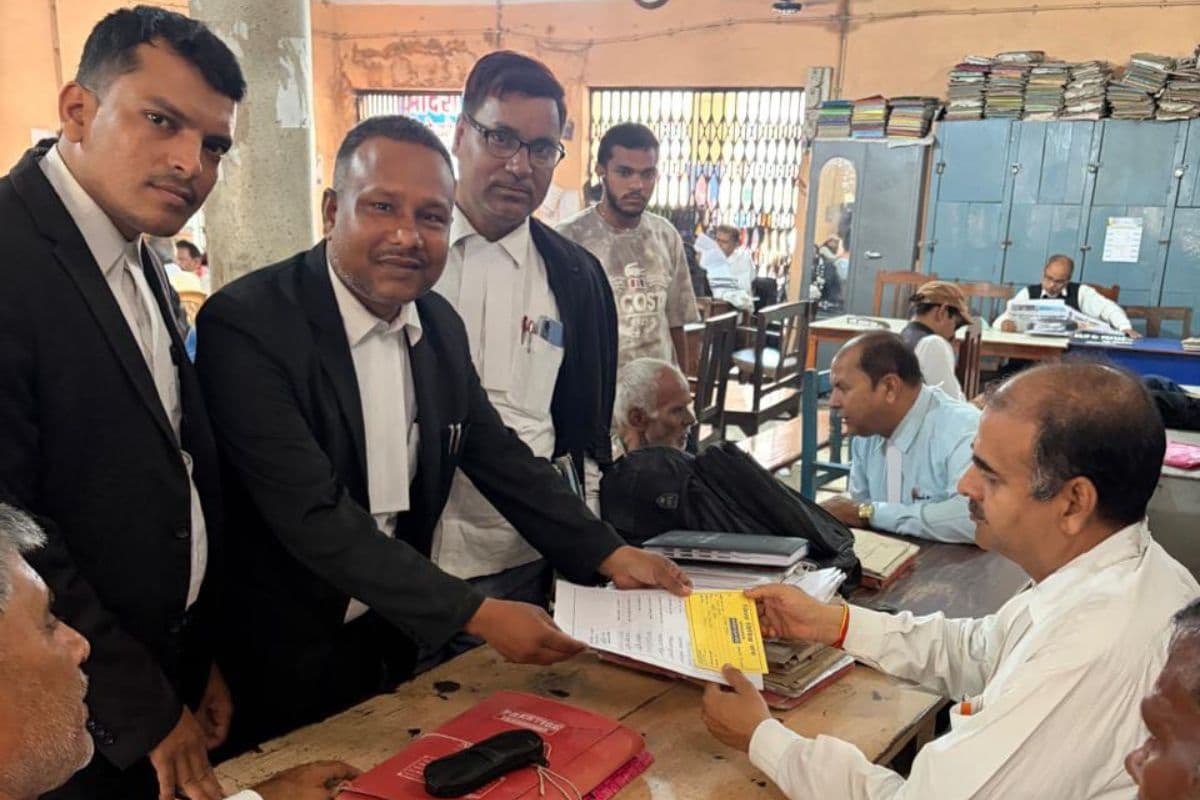 गोपालगंज जिला विधिज्ञ संघ चुनाव में सरगर्मी तेज, उपाध्यक्ष पद पर नया नामांकन