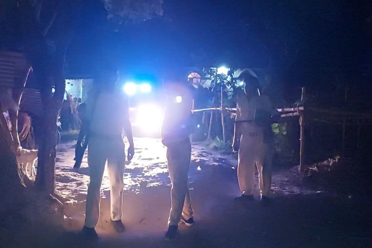पटना के बिहटा में महुआर बालू घाट पर हथियारबंद अपराधियों का धावा, कर्मचारियों को बंधक बनाकर लाखों की लूट