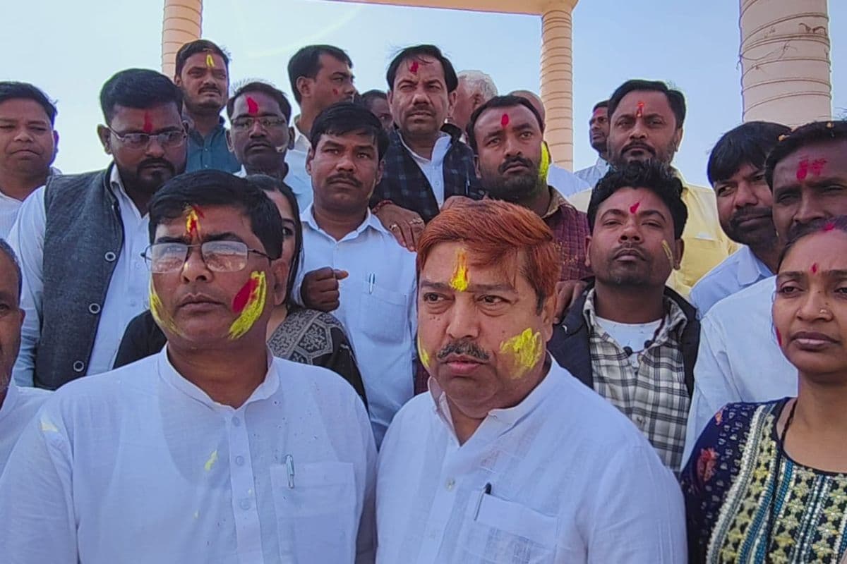 लोजपा (आर) से अशरफ अंसारी को विधान परिषद उम्मीदवार बनाए जाने पर कार्यकर्ताओं में खुशी