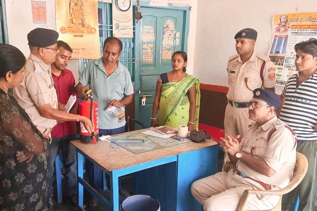 महनार में अग्निशमन विभाग का विशेष अभियान, अस्पतालों और नर्सिंग होम की जांच