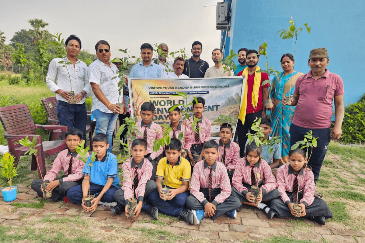 शेखपुरा में 'एक पेड़ मां के नाम' योजना के तहत स्कूली बच्चे लगाएंगे 44 हजार पौधे, शुरू हुआ ग्रीन समर कैंप