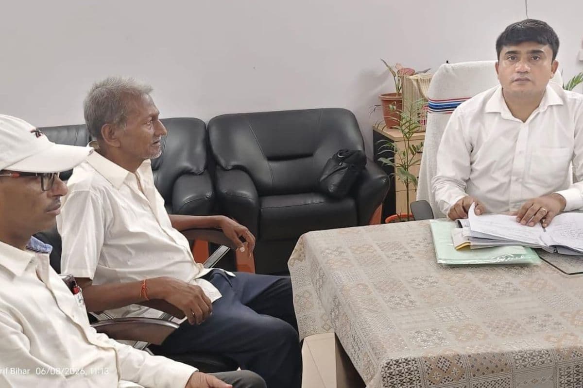 नालंदा में एक साल बाद मिला बिछड़ा बेटा, परिवार में लौटी खुशियां