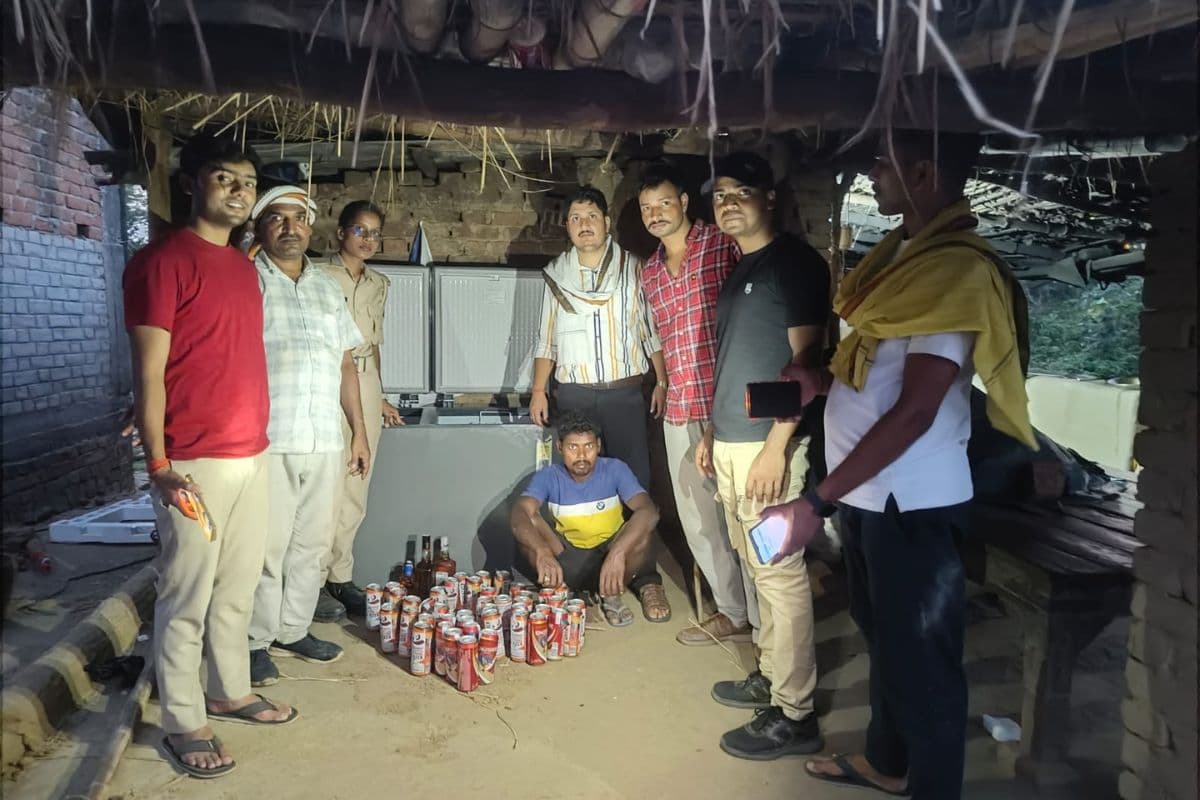 नवादा के होटल में चल रहा अवैध कारोबार,  विदेशी शराब और बीयर के साथ तस्कर गिरफ्तार