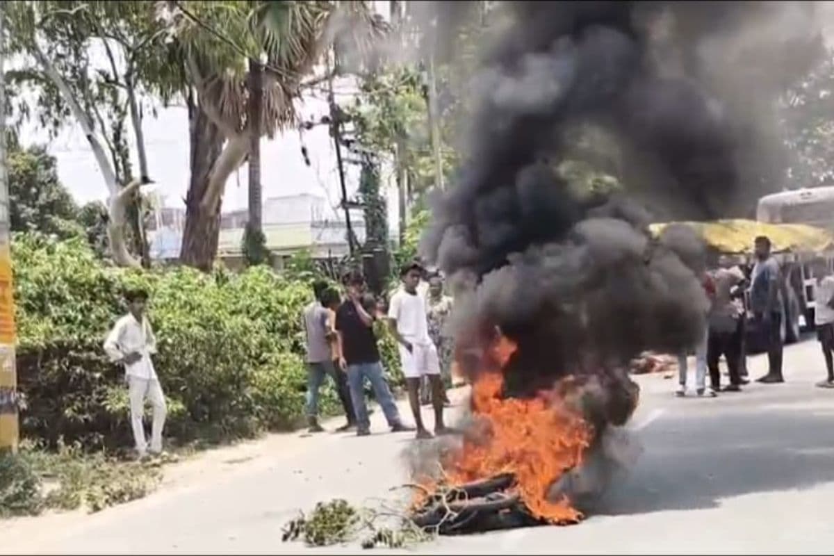 पटना: पिकअप की टक्कर से मासूम की मौत, ग्रामीणों ने आगजनी कर किया सड़क जाम