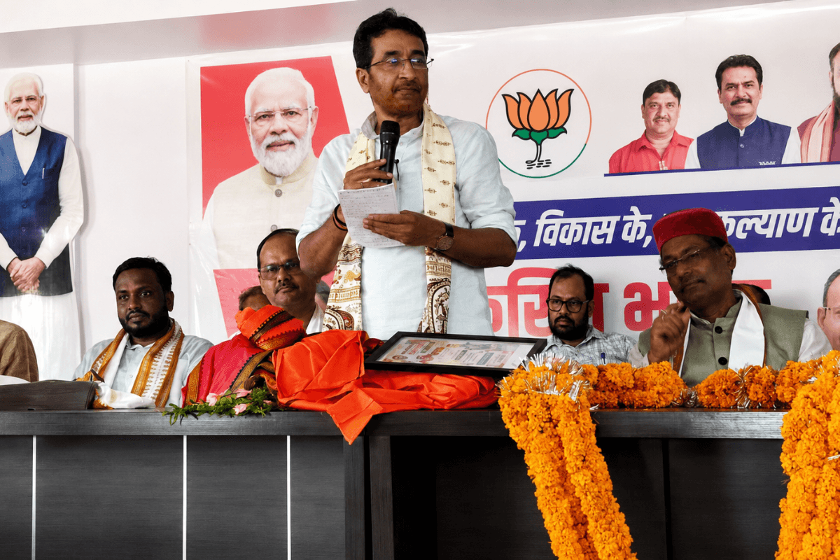 बिहारशरीफ में मंत्री संजय सिंह टाइगर का अपराधियों को अल्टीमेटम: बोले "बिहार छोड़ें या जहन्नुम जाने को रहें तैयार"