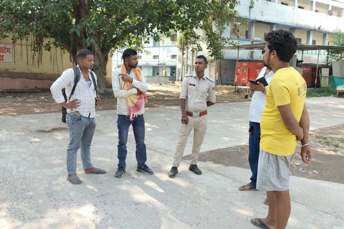 राजगीर में जापानी मंदिर के पास पेड़ के नीचे मिला अज्ञात व्यक्ति का शव, राजगीर पुलिस मौके पर पहुंची