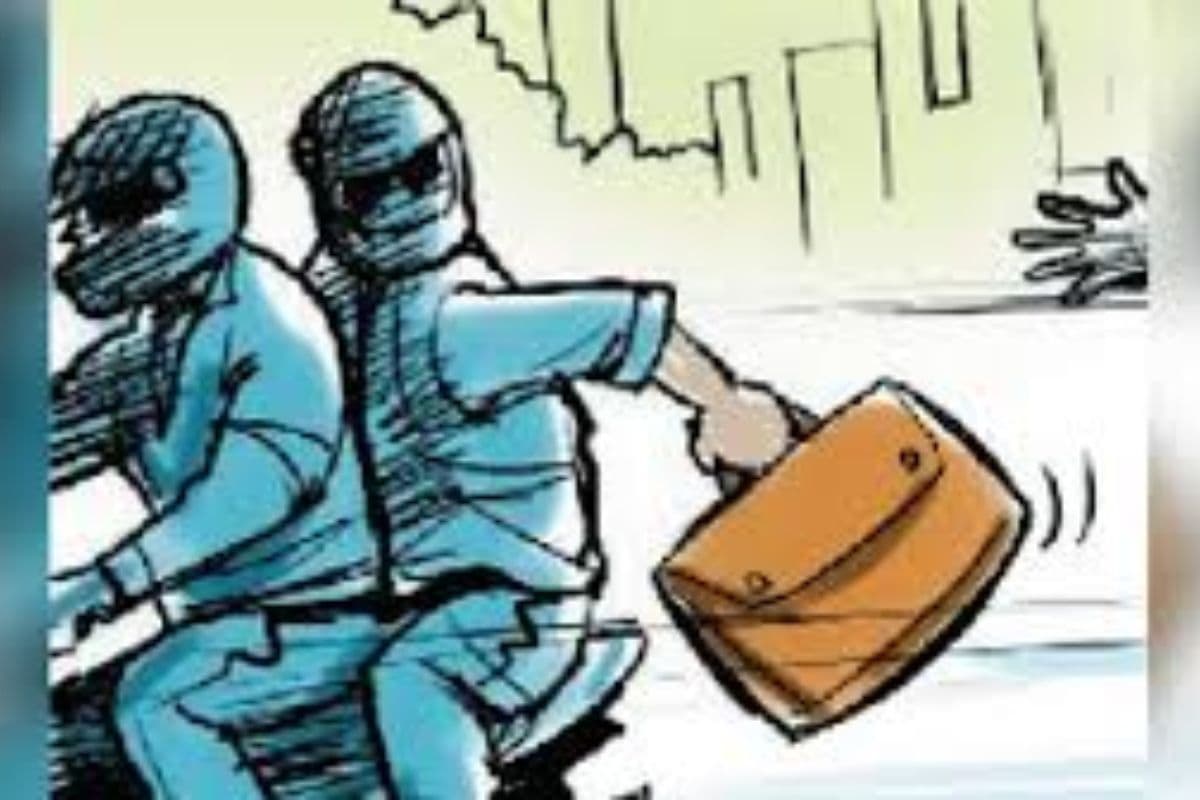 बेगूसराय में हथियारबंद अपराधियों ने स्वर्ण व्यवसायी के कर्मी से बैग लूटा, व्यवसायी समुदाय में बढ़ी चिंता