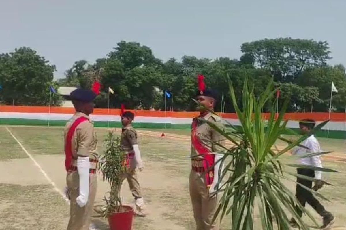 वर्दी पाने की खुशी, दोस्तों से बिछड़ने का गम, बेगूसराय पासिंग आउट परेड में छलक पड़े दो जवानों के आंसू
