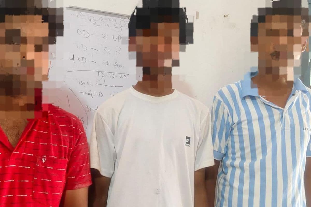 सीवान में अवैध हथियार तस्करी नेटवर्क का खुलासा, 30 जिंदा कारतूस के साथ 3 गिरफ्तार