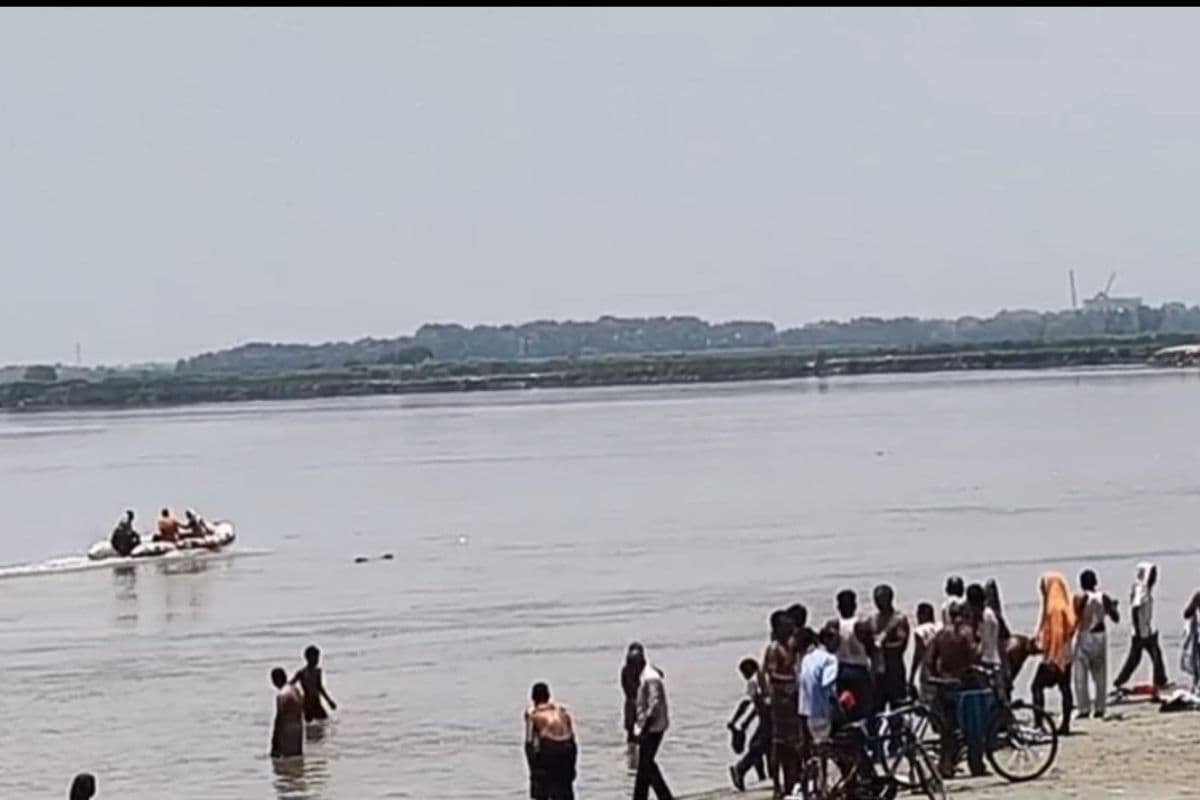 वैशाली में नदी हादसे के बाद लगातार सर्च ऑपरेशन, 3 दिन बाद भी नहीं मिले वकील सहनी और सर्वदेव सहनी