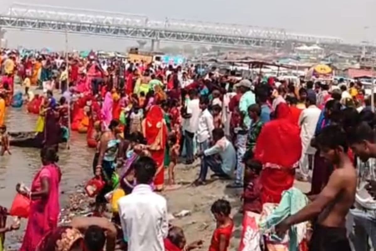 निर्जला एकादशी पर तीर्थनगरी सिमरिया में श्रद्धा और भक्ति का अद्भुत संगम, धार्मिक अनुष्ठानों का हुआ आयोजन