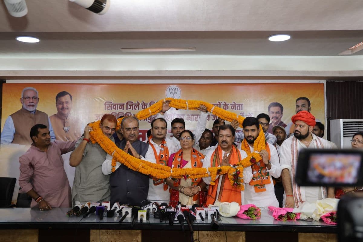 RJD को बड़ा झटका, वरिष्ठ नेत्री सह पूर्व जिला परिषद अध्यक्ष भाजपा में शामिल