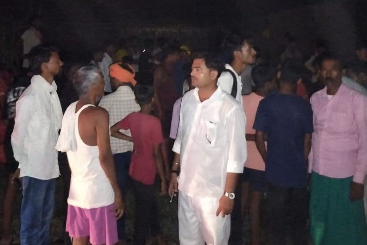रोहतास में 5 मवेशियों की रहस्यमयी मौत, आशंका हरा चारा खाने से बाद बिगड़ी तबीयत, पशुपालन विभाग की जांच जारी