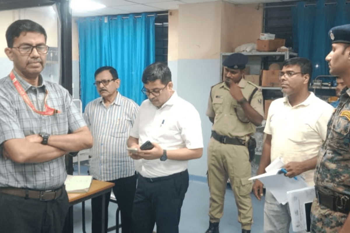 नालंदा सदर अस्पताल में गोली लगे मरीज को बिना इलाज किया रेफर, 48 में से 21 डॉक्टर मिले गायब