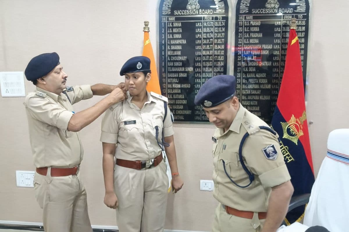 Vaishali Police Promotion: Three Sergeants promoted Vaishali Police Promotion: Three Sergeants promoted