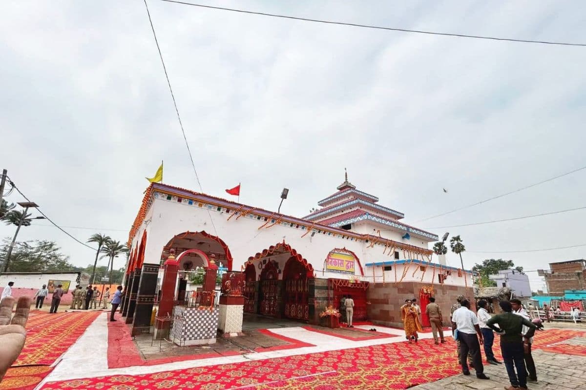मुख्यमंत्री के प्रस्तावित आगमन को लेकर कल सुबह हरिवंशपुर तेलडीहा दुर्गा मंदिर में दर्शन व पूजा-अर्चना रहेगी बंद