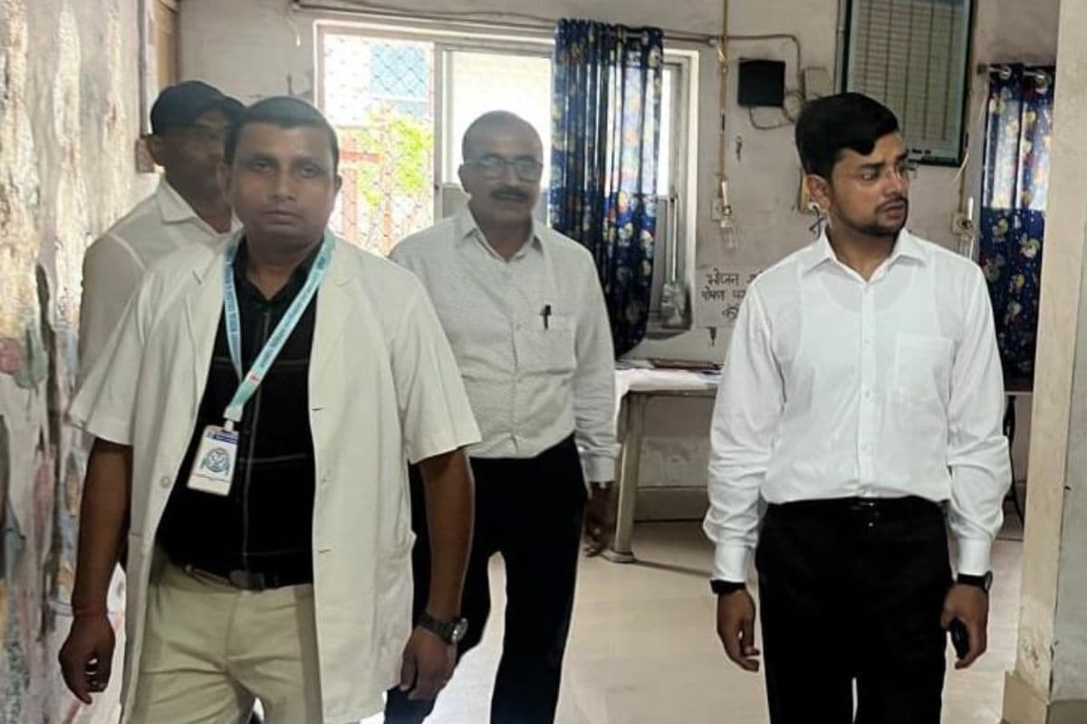 एनआरसी में भर्ती बच्चों की माताओं को भी मिलेगा पौष्टिक आहार, डीएम ने दिए सख्त निर्देश