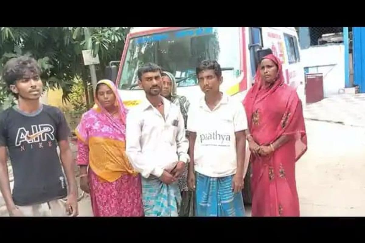 बेगूसराय: शॉर्ट सर्किट से गलकर नीचे लटका तार, घर से निकलते चपेट में आया युवक, मौत