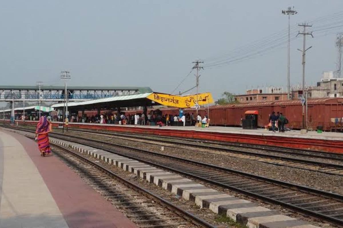 सीमांचल के रेल यात्रियों को बड़ी सौगात, किशनगंज होकर तिरुपति और विजयवाड़ा के लिए चलेंगी दो समर विशेष ट्रेनें