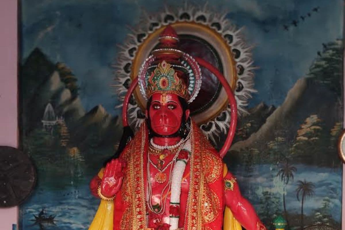 बांका के बजरंगबली मंदिरों में गूंजा हनुमान चालीसा: पंजवारा संकट मोचन मंदिर में उमड़े श्रद्धालु