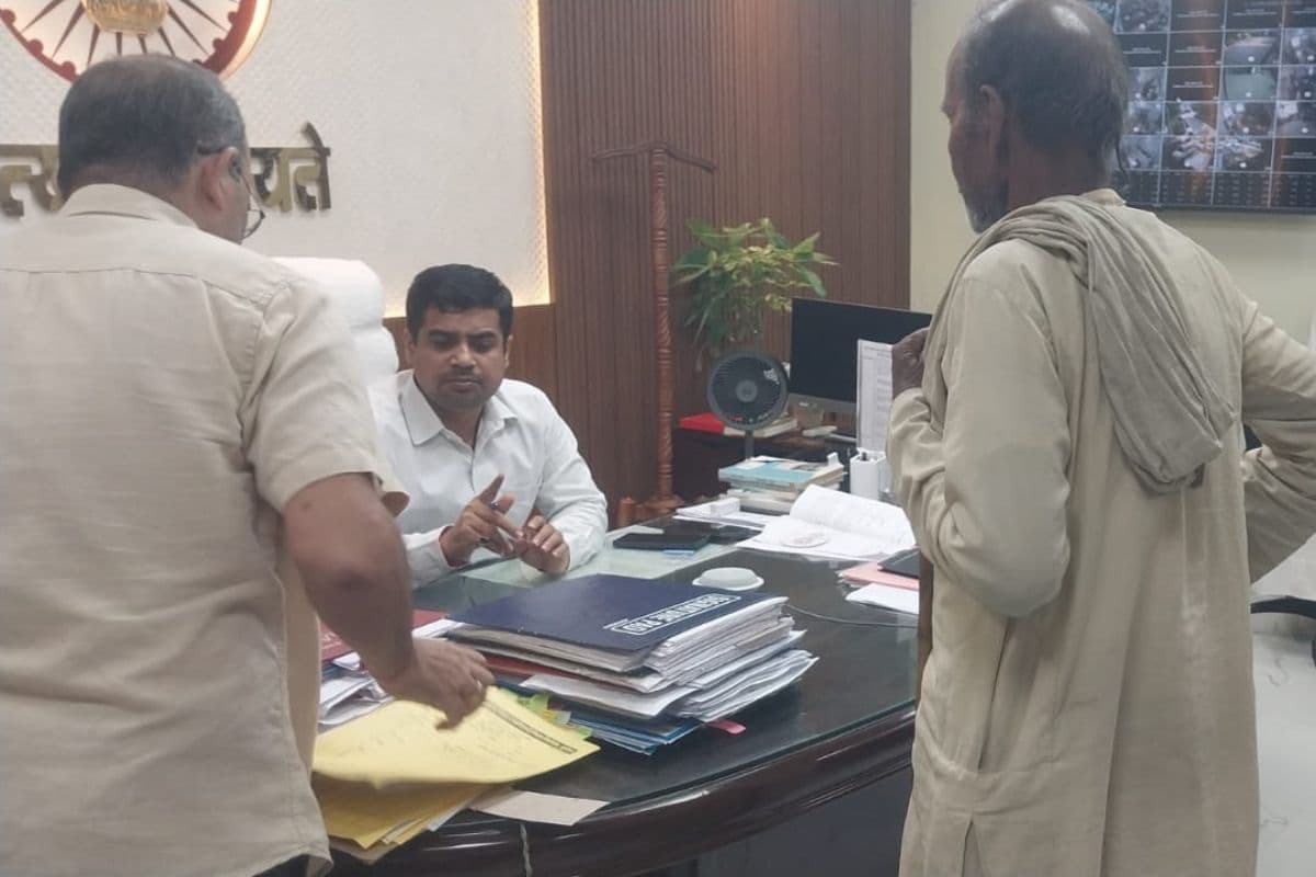 लोक शिकायतों पर जिलाधिकारी सख्त: 9 द्वितीय अपील मामलों की सुनवाई, 6 का मौके पर निपटारा