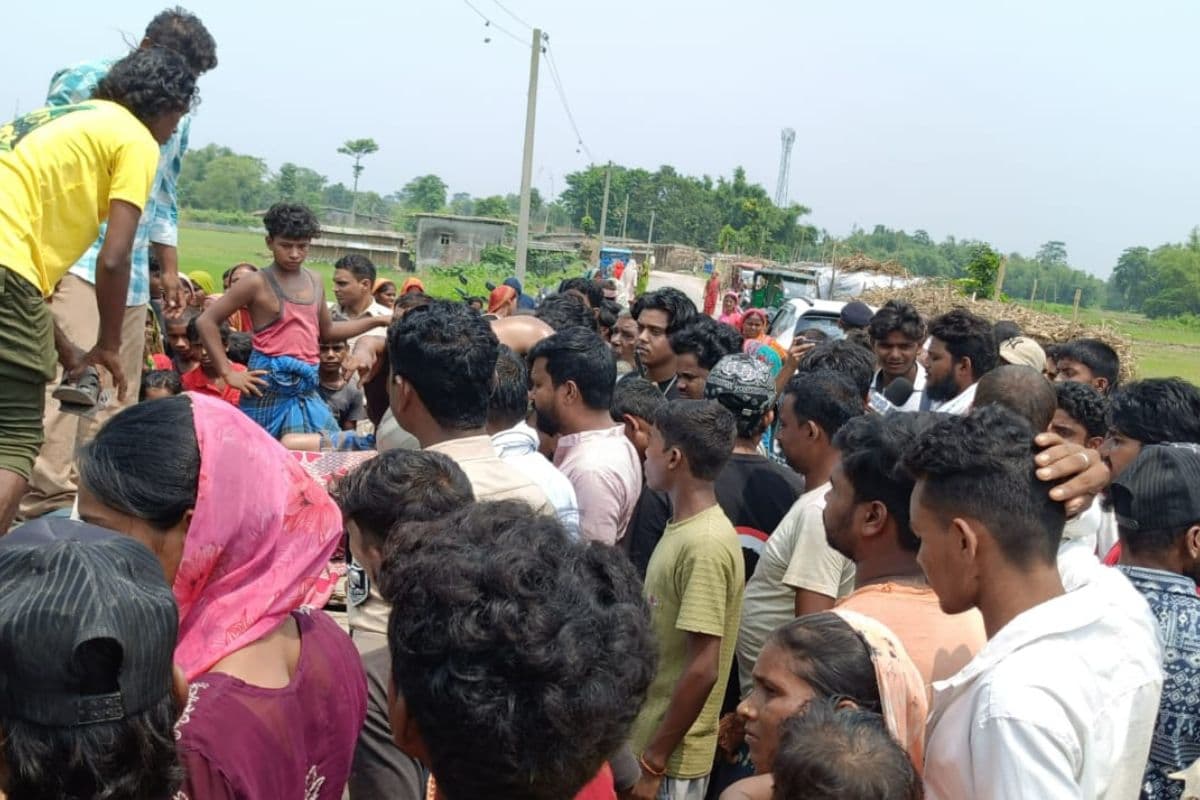 डाला चौक के समीप सड़क किनारे 55 वर्षीय व्यक्ति का शव मिलने से सनसनी, पुलिस जांच में जुटी