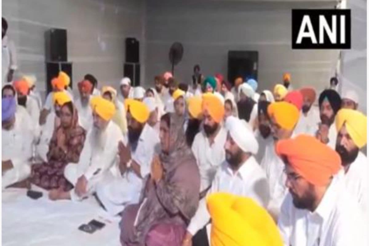 गुरु ग्रंथ साहिब से जुड़े कानून पर विवाद, अकाल तख्त ने सिख विधायकों को क्यों बुलाया?