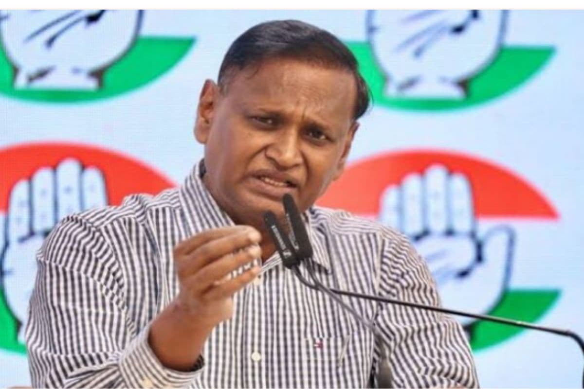 कांग्रेस नेता उदित राज ने मोदी सरकार पर किया वार- हाउडी मोदी और नमस्ते ट्रंप के बाद अमेरिका ने 50 प्रतिशत टैरिफ क्यों लगाया