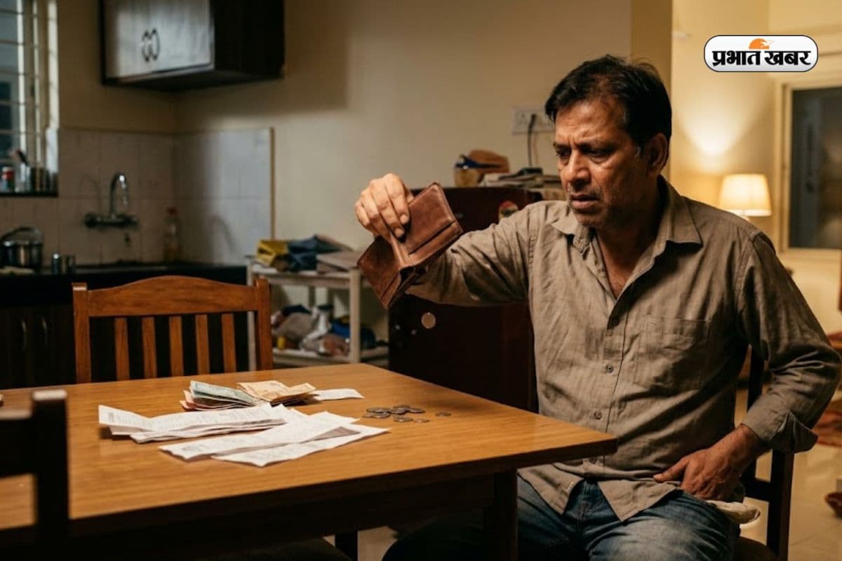 लाखों कमाने के बाद भी खाली रहता है पर्स, कहीं घर में तो नहीं ये वास्तु दोष?