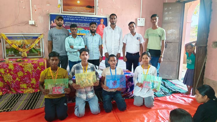 जमुई में शैक्षणिक विज्ञान प्रतियोगिता में छात्रों ने दिखाई प्रतिभा