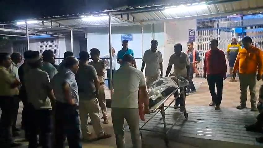 जमुई में तीन बाइक की टक्कर में एलआईसी एजेंट की मौत, तीन लोग घायल