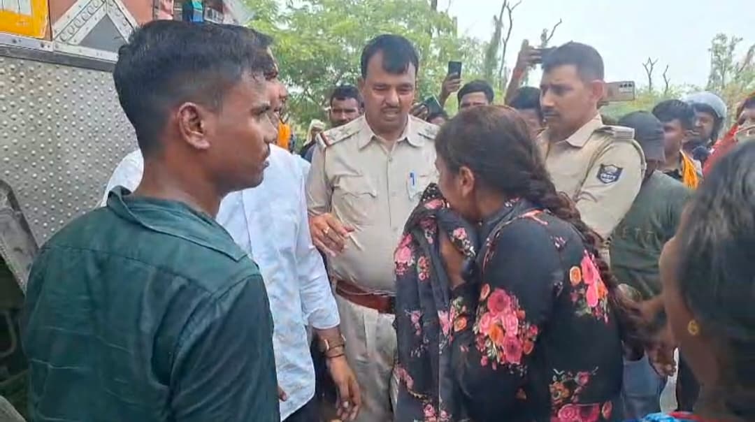 लखीसराय में अलग रह रहे दंपति के बीच सड़क पर तकरार, बच्चों को साथ ले जाने पर बढ़ा विवाद