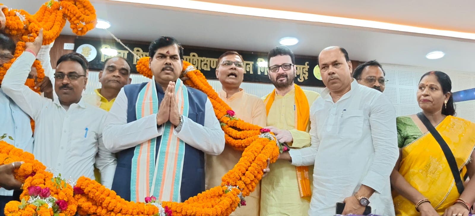 गिद्धौर पहुंचे शिक्षा मंत्री मिथिलेश तिवारी, शिक्षकों ने किया भव्य स्वागत, सौंपा पांच सूत्री मांगपत्र