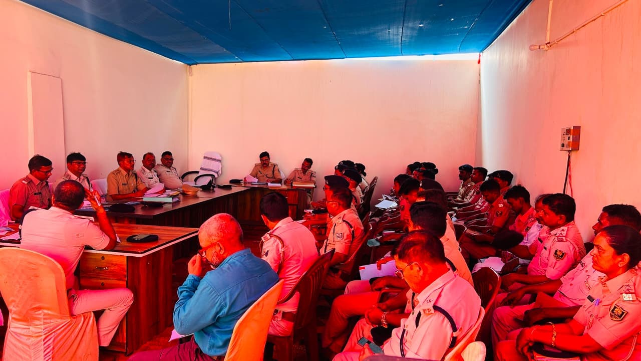 सड़क सुरक्षा पर एसपी सख्त, ट्रिपल लोडिंग और नाबालिग चालकों के खिलाफ चलेगा अभियान