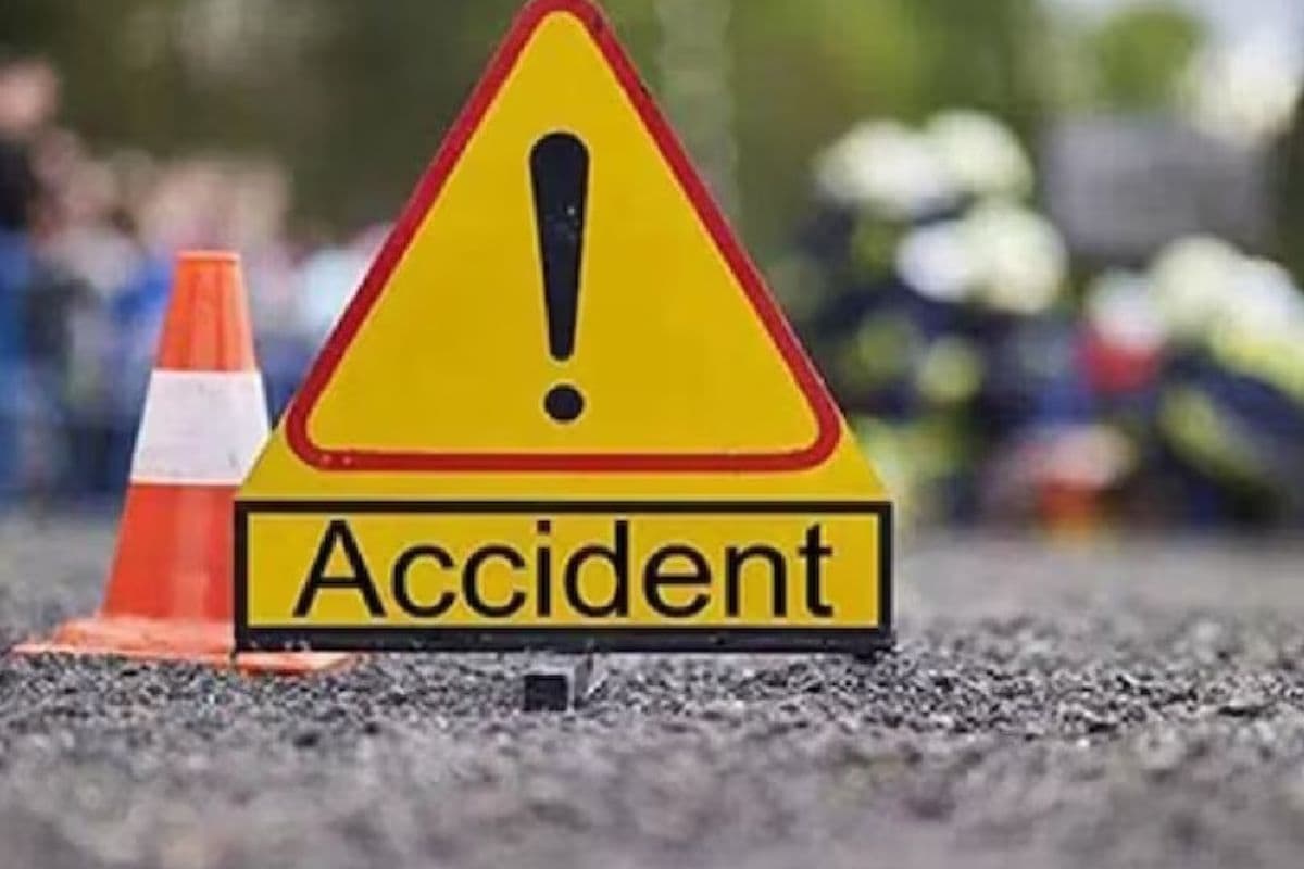 मलमास मेला देखकर लौट रहे श्रद्धालुओं की टेंपो को हाइवा ने मारी टक्कर, 2 महिलाओं समेत 4 की मौत