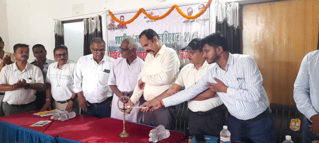 सुपौल में शारदीय खरीफ कर्मशाला में किसानों को मिली योजनाओं की जानकारी