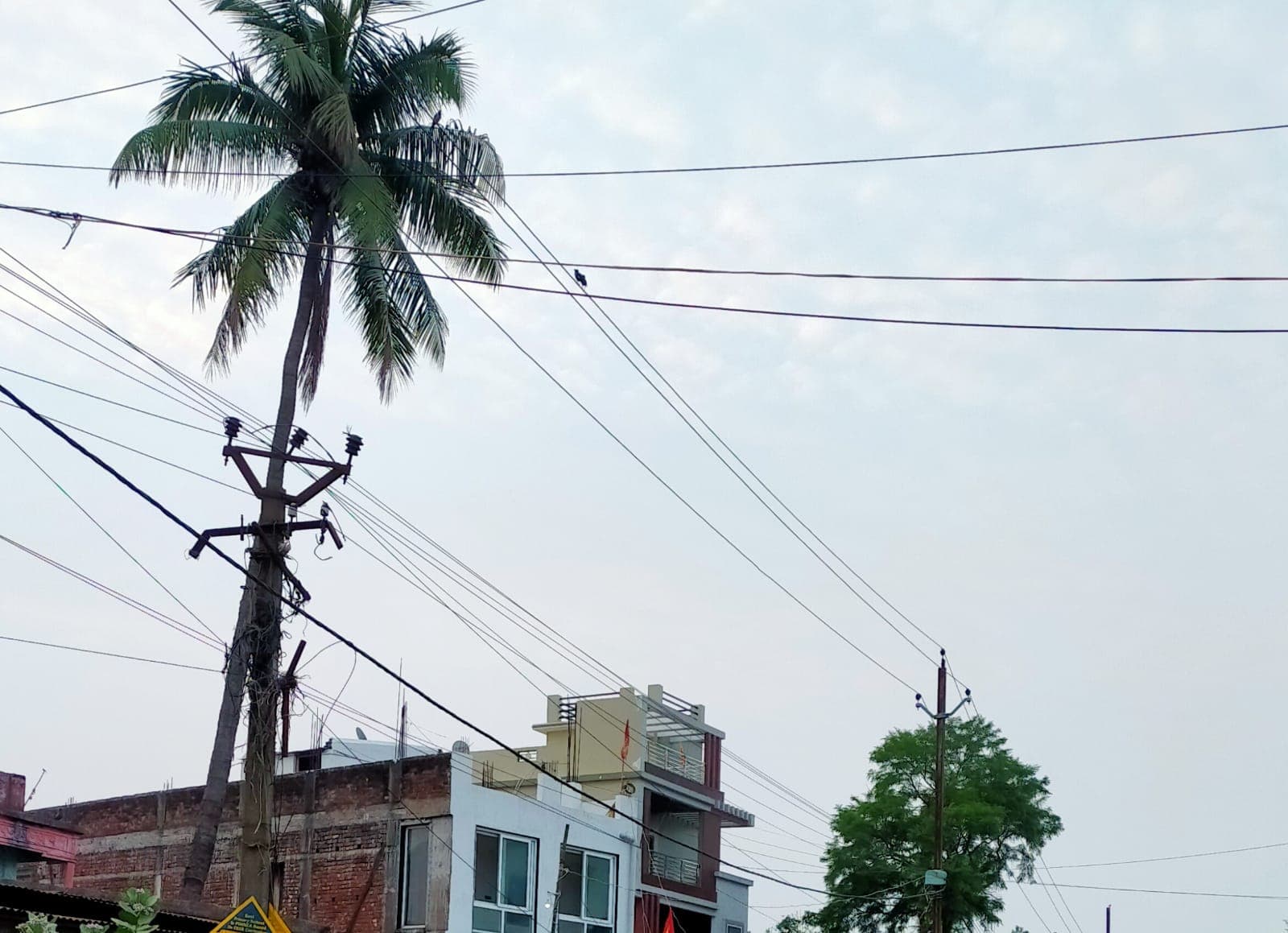 आज सतर्क रहें: पूर्णिया समेत सीमांचल में भारी बारिश, तेज आंधी और वज्रपात का अलर्ट