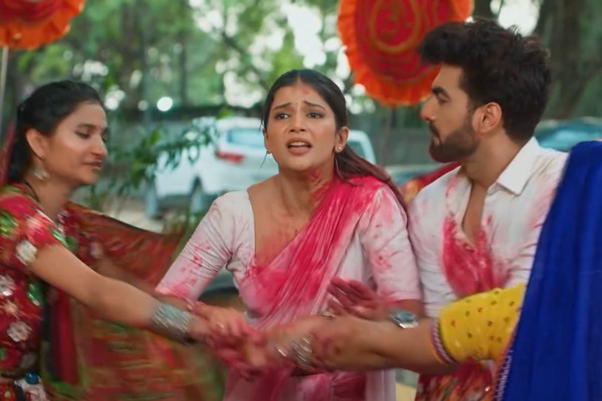 YRKKH: रोड साइड रोमियो बना अरमान, लोगों के तानों से अभीरा भी हुई परेशान