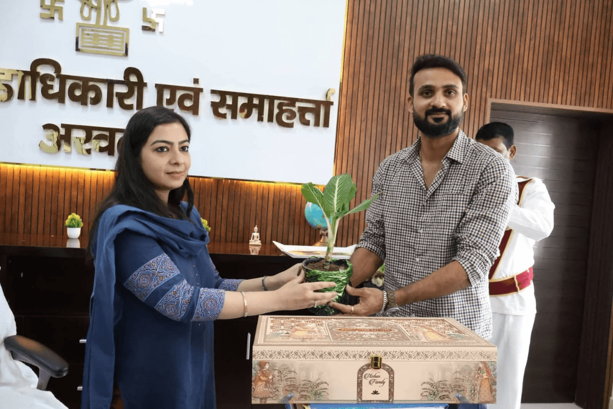 भारतीय क्रिकेटर ‘आकाशदीप’ का अरवल में सम्मान, डीएम ने कहा- युवाओं के लिए प्रेरणा हैं