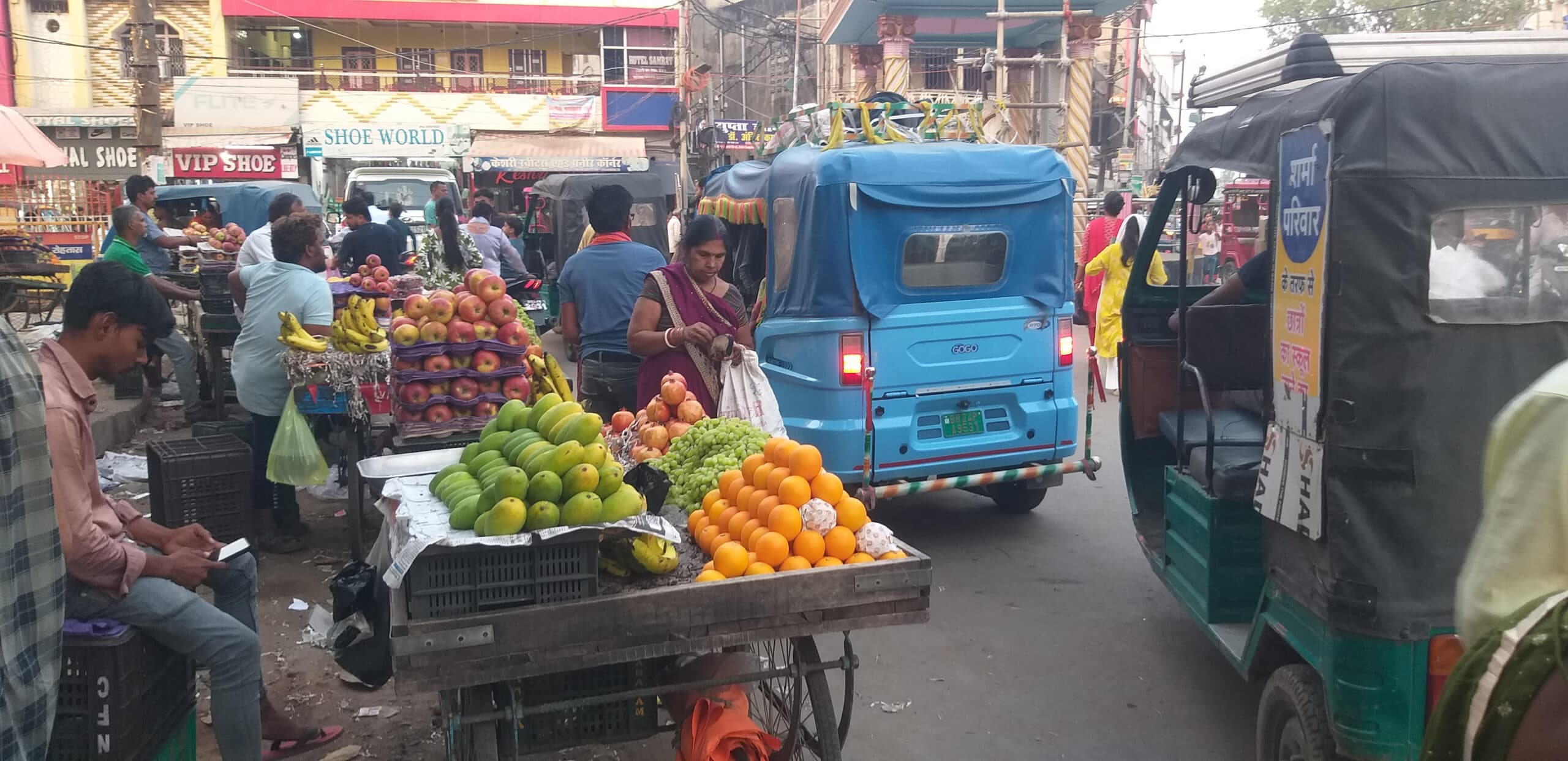 सासाराम मार्केट अपडेट: बेमौसमी सब्जियों की बढ़ी मांग, जानें चावल, दाल और फलों के ताजा भाव