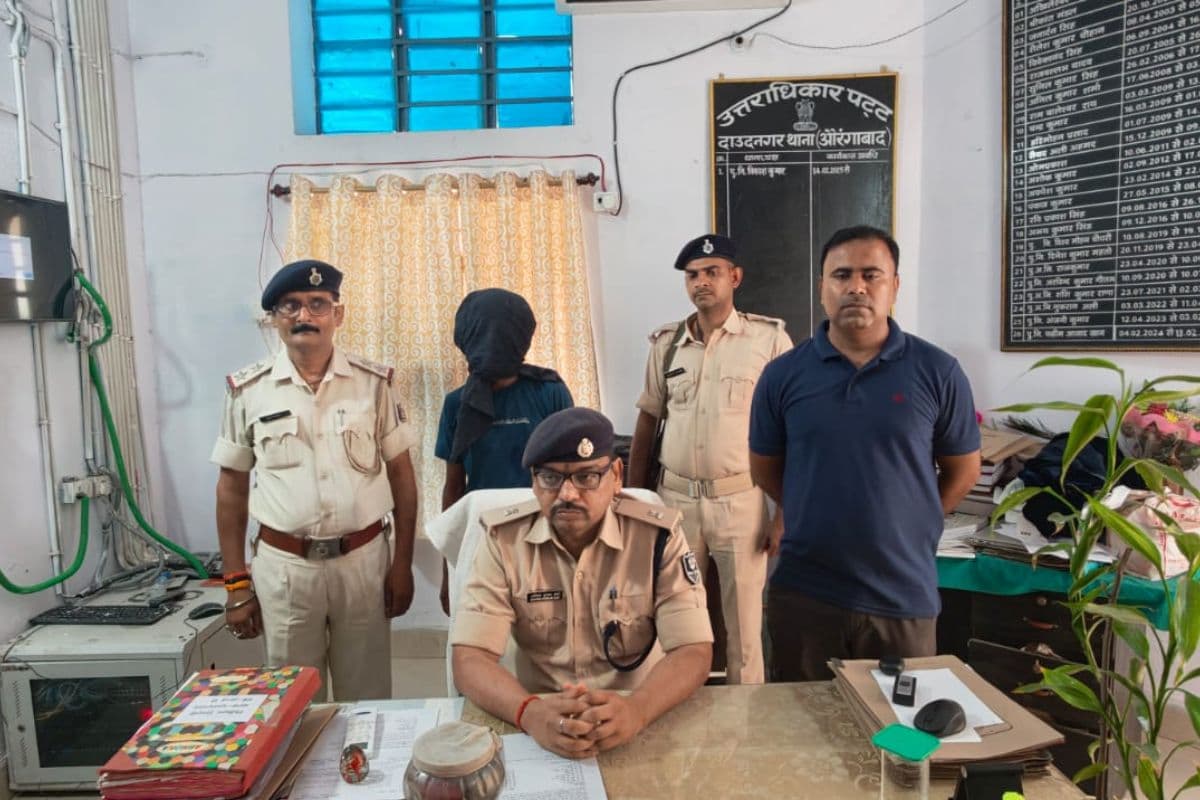 औरंगाबाद: इलाज के लिए बाहर गया परिवार, चोरों ने घर किया साफ; SIT ने बरामद किए चोरी के गहने, आरोपी गिरफ्तार