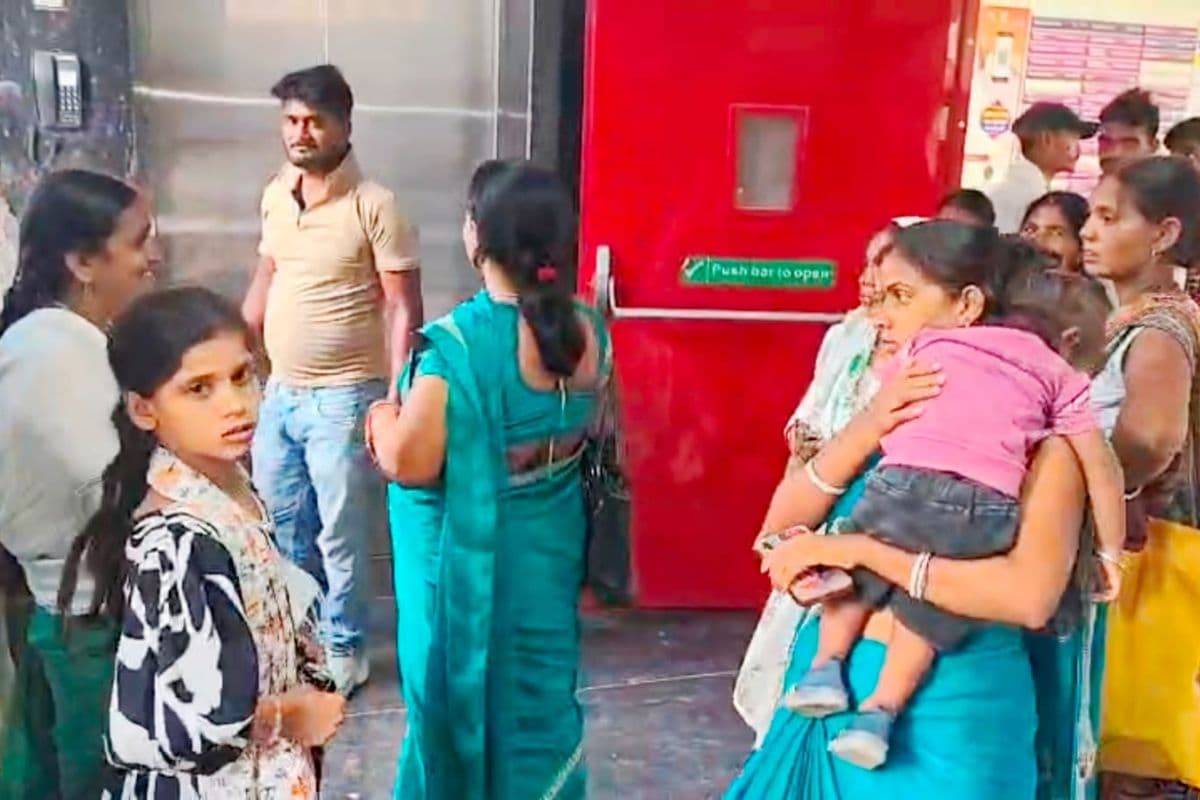 औरंगाबाद सदर अस्पताल में मरीजों से भरी लिफ्ट फंसी, 25 मिनट तक अटकी रहीं सांसें