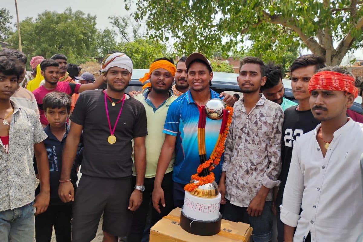 कडसर प्रीमियर लीग में पांडेयपुर सासाराम बना चैंपियन, फाइनल में अरैला को 28 रन से हराया