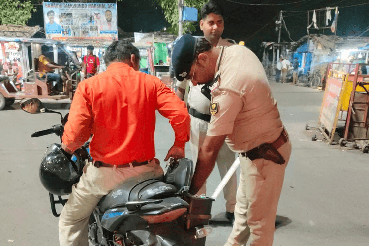 बेगूसराय पुलिस का महाअभियान, 24 घंटे में 33 अपराधी गिरफ्तार, भारी मात्रा में विदेशी शराब और पिस्टल जब्त
