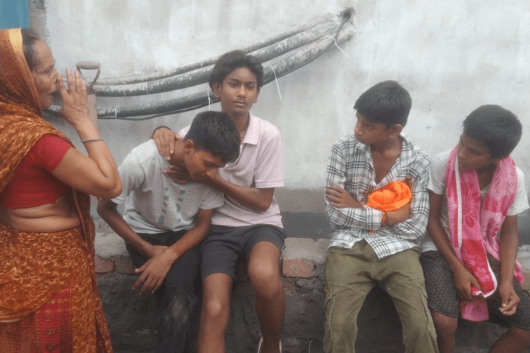 बेगूसराय के सिमरिया गंगा घाट में स्नान के दौरान तीन किशोर डूबे, एक ही परिवार के दो सगे भाइयों की मौत