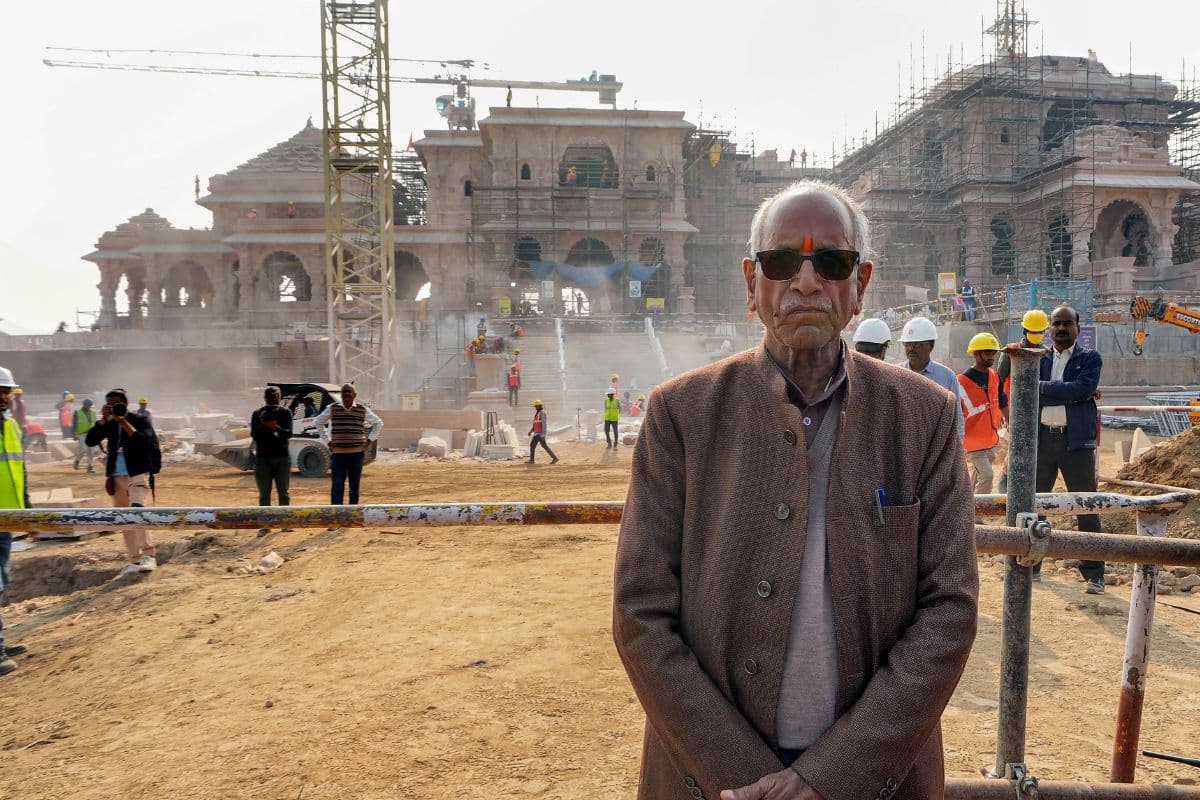 राम मंदिर दान विवाद: ट्रस्ट को मिला चंपत राय और अनिल मिश्रा का इस्तीफा, बैठक के बाद होगा फैसला