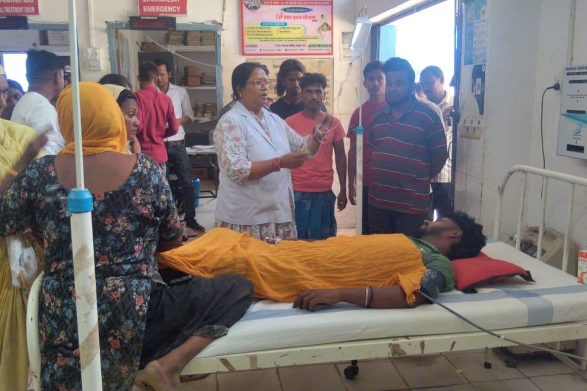 ग्राइंडर ठीक करते समय करेंट की चपेट में आया युवक, अस्पताल में भर्ती